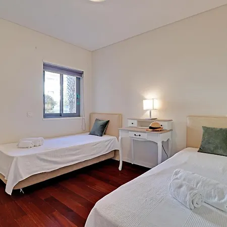 Victoria Secret * Βιλαμούρα